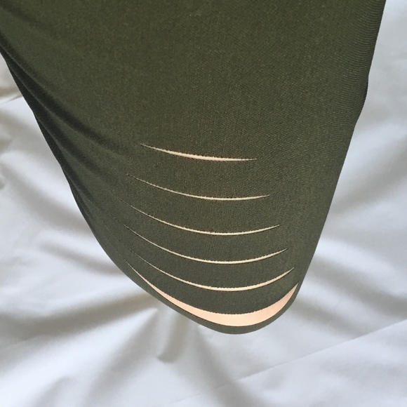 New Ripped Jogger Pants - Picture 2 of 4